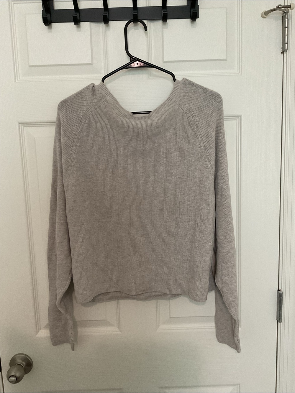 Express Light Gray Ribbed Crewneck Sweater - Picture 2 of 3